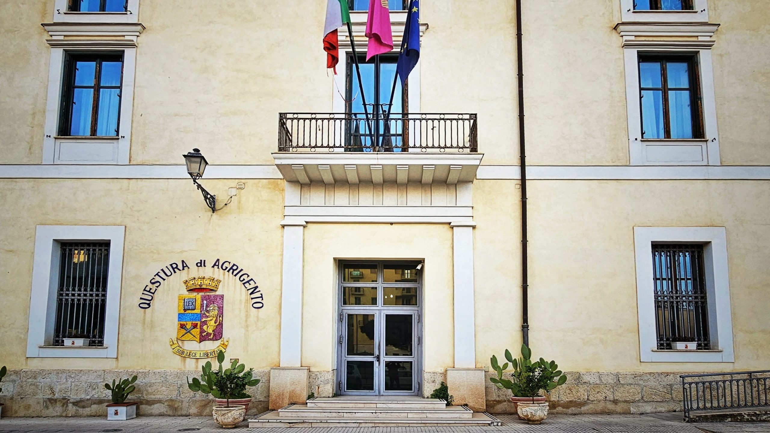 Ferragosto a Licata, violazioni in uno stabilimento balneare: titolare denunciata