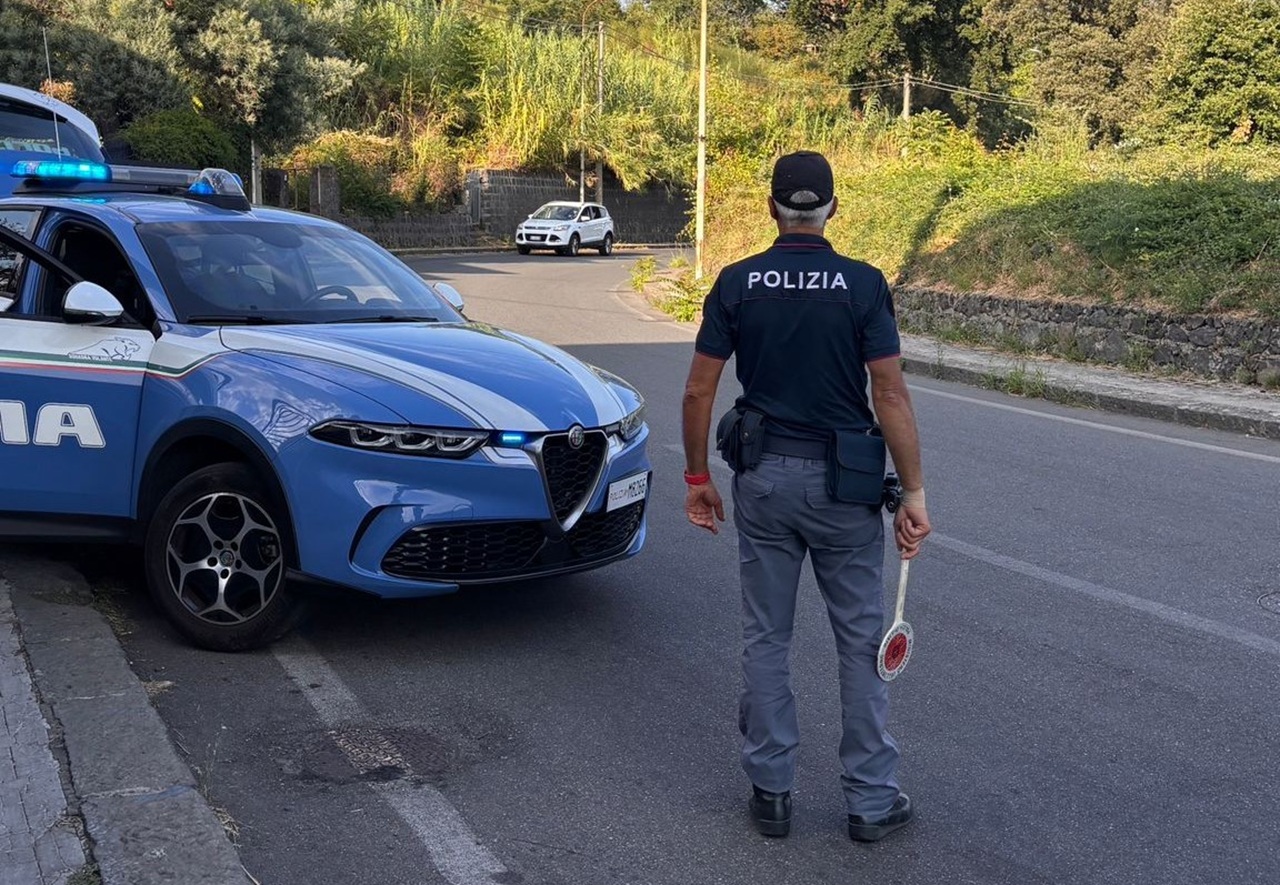 Controlli straordinari a Milo e Sant’Alfio: 200 persone identificate e multe per 3mila euro
