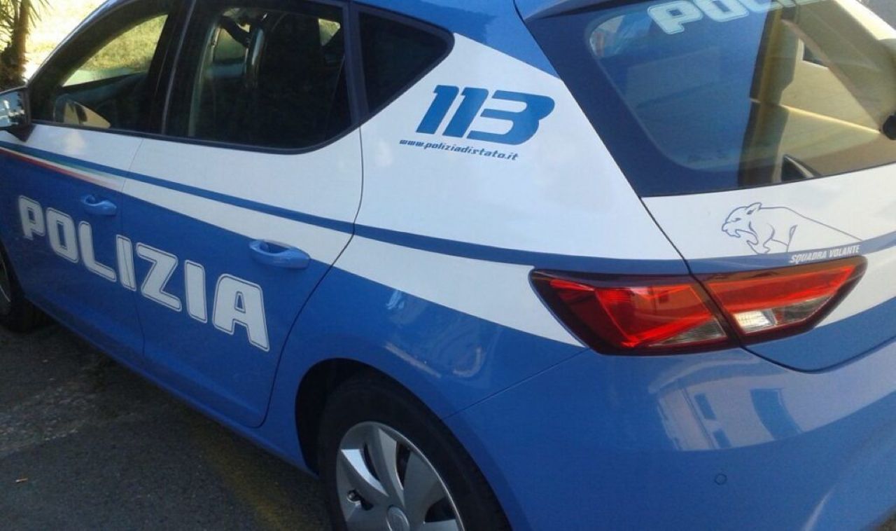 Caltanissetta, tentano di rubare in un appartamento ma vedono le telecamere e scappano