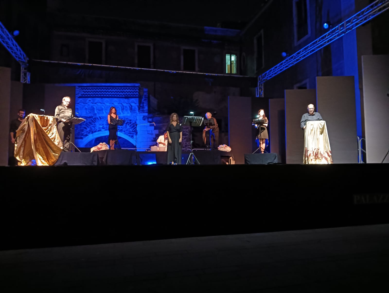 Al Cortile Platamone la “Phaedra” di Guglielmino: un ponte tra classico e contemporaneo che emoziona e conquista