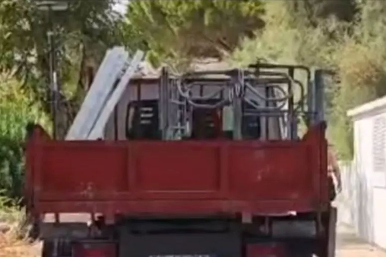 Tolti tornelli dal lido di Mondello. Gristina: “Preoccupa l’ordine pubblico”