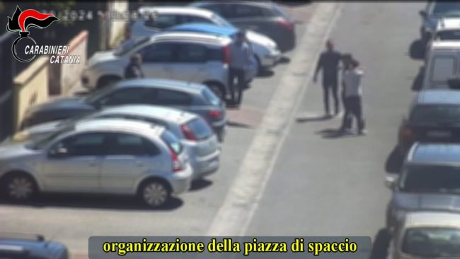“Supermarket della droga” a Librino: sette arresti domiciliari dopo l’operazione “Capinera”