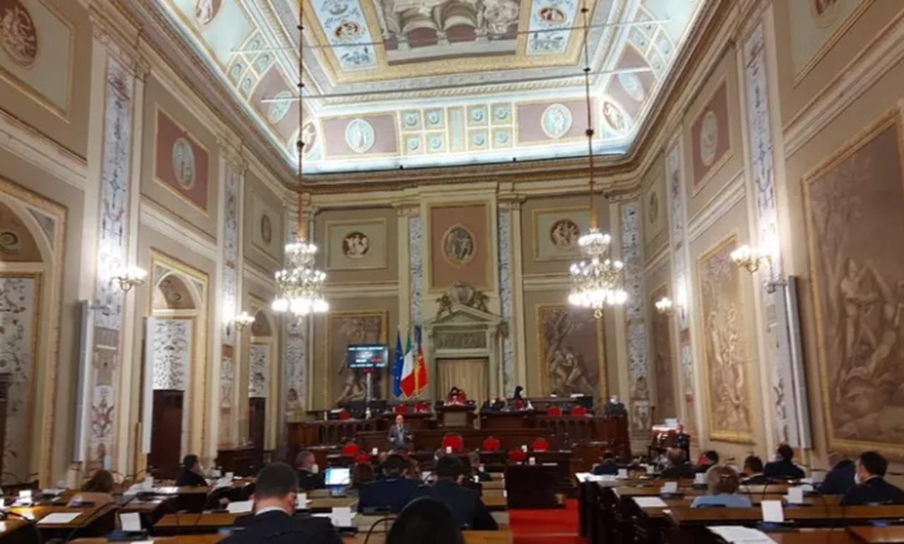 Resistenze all’Ars, rinviata a domani la discussione della manovra Ter