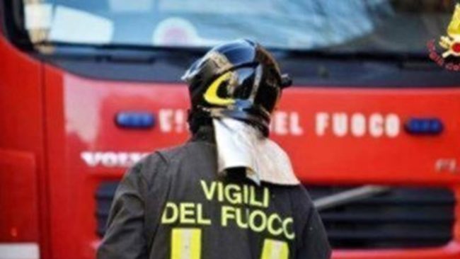 Incendi lungo A29 e A19: chiusure e disagi al traffico