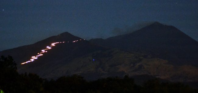 Etna, nuova colata lavica in area sommitale: flusso in direzione sud