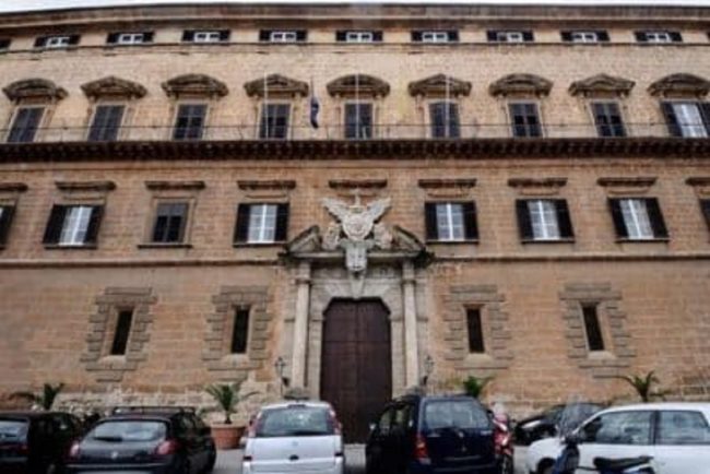 Ars, la maggioranza vota per il protocollo tagliola. È la prima volta durante l’assemblea regionale