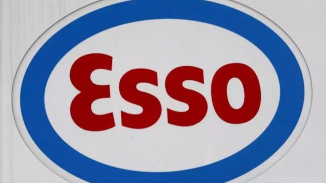 Esso torna a gestione italiana: firmato il passaggio della rete carburanti