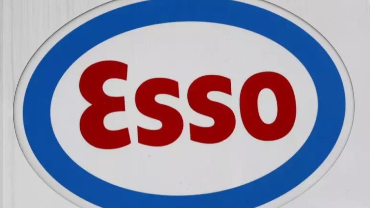 Esso torna a gestione italiana: firmato il passaggio della rete carburanti