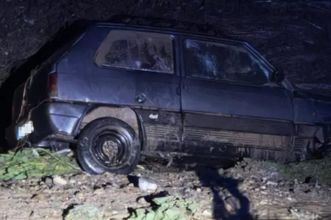 Bomba d’acqua nell’Ennese, auto finiscono in un torrente: c’è un disperso