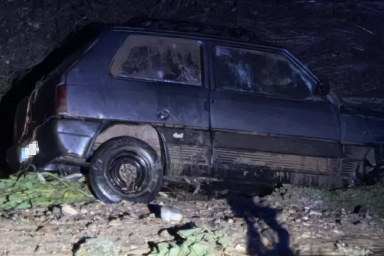 Bomba d’acqua nell’Ennese, auto finiscono in un torrente: c’è un disperso
