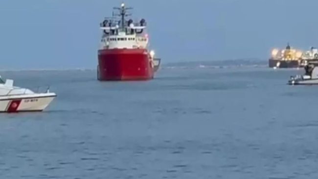 Fermo della Nave Mediterranea, Piantedosi: “Lo Stato coordina i soccorsi non le Ong”