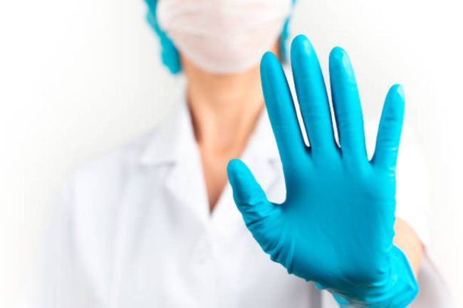 “Deve visitarmi subito”, paziente aggredisce medico all’ospedale Cervello