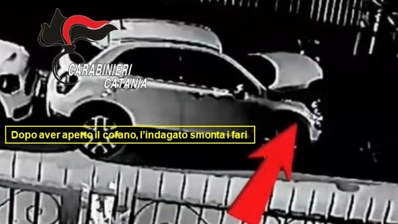 Acireale, arrestato ladro che rubava fari e componenti delle Fiat 500