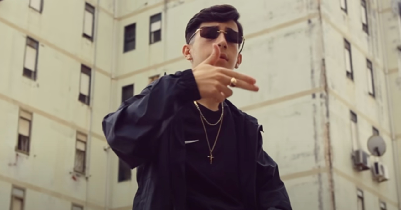 Naro, annullato il concerto di un rapper: “Inneggia alla criminalità”