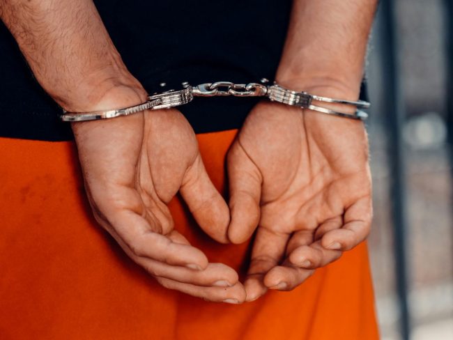 Arrestato un 18enne di Vittoria con 54 grammi di hashish