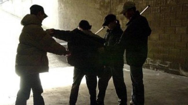 Palermo, rissa con coltelli e bottiglie in via Maqueda