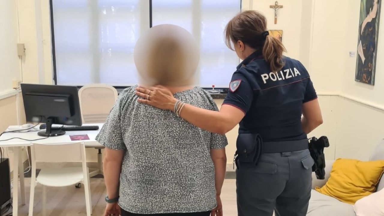 Catania, un “mariuolo” napoletano si finge poliziotto per truffare un’anziana