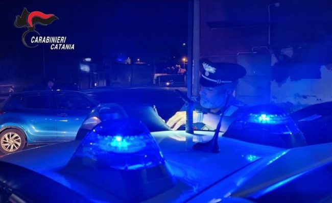 Viagrande, 27enne arrestato dopo lite familiare: ha aggredito anche i Carabinieri