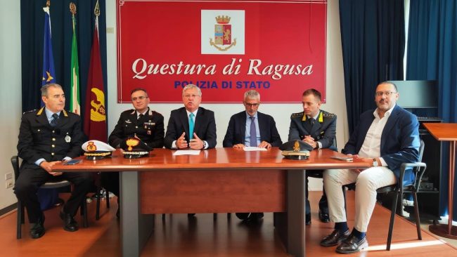 Ragusa, controlli interforze nel centro storico: prime verifiche su 18 appartamenti