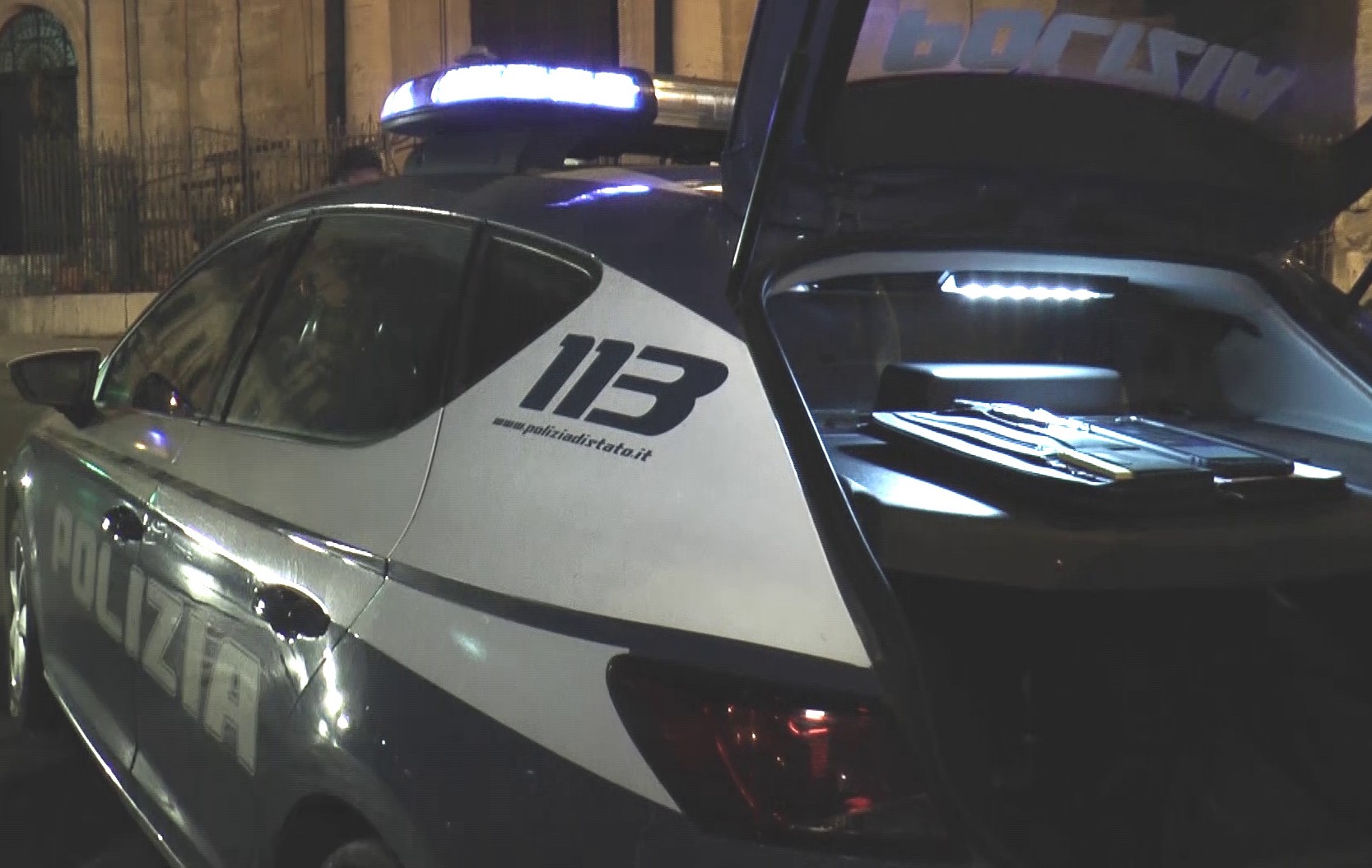 Palermo, crack in strada e in casa: scatta l’arresto per un 19enne