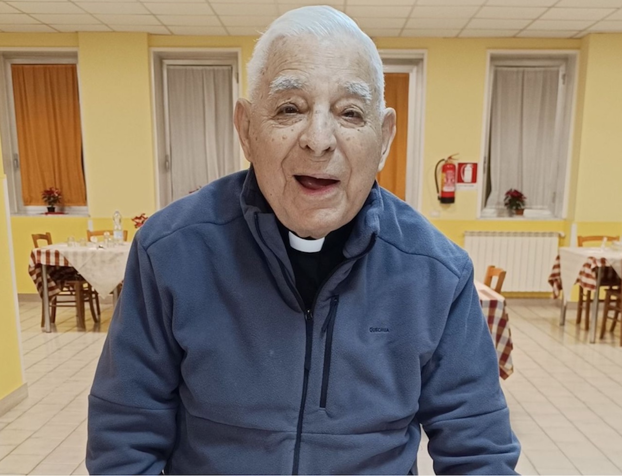 Addio a don Vincenzo Castiglione, 70 anni di sacerdozio al servizio della diocesi di Acireale