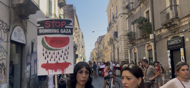 Catania in piazza per la Palestina: voci e testimonianze dallo sciopero generale