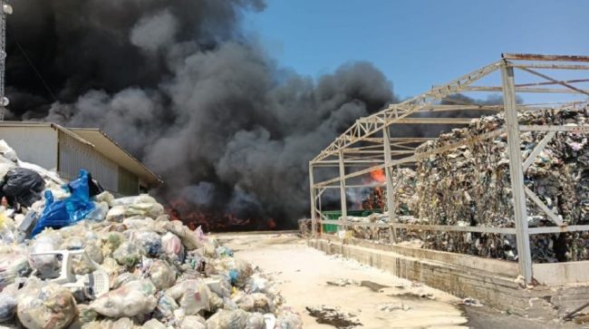Incendio Ecomac di Augusta: la Procura indaga su 4 dirigenti