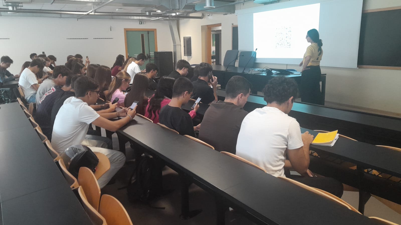 Gli studenti del Marchesi alla Notte dei Ricercatori 2025