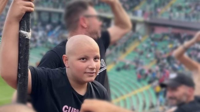 “Per sempre parte della curva”: Palermo piange Joshua, il suo piccolo grande ultras