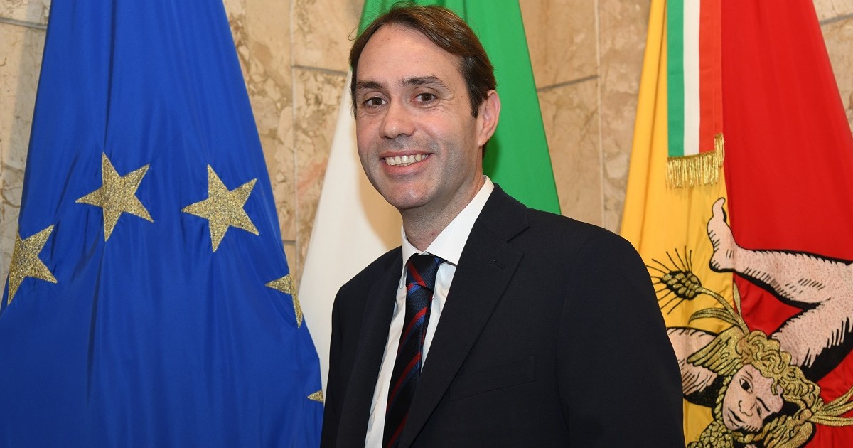 Il giuramento “bis” di Luca Sammartino: è nuovo Assessore all’Agricoltura e Vice Presidente della Regione Siciliana