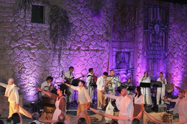 “Acqua Passata”: un viaggio teatrale e musicale nel cuore della Sicilia