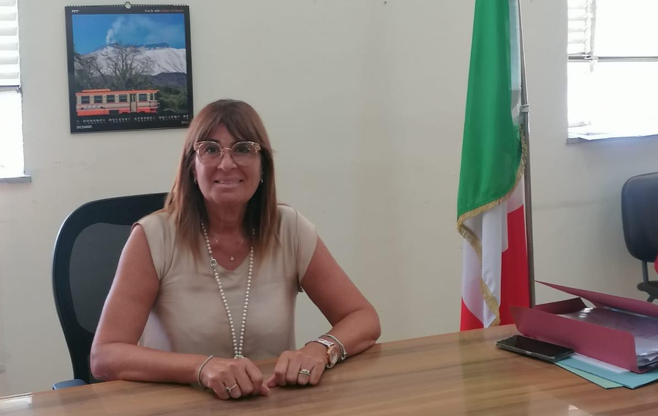 Alla “XX Settembre” di Catania passaggio di testimone: il saluto di Rosselli e l’arrivo della nuova dirigente Teresa Ferlito