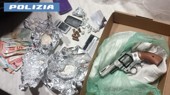 Catania, droga e armi clandestine in casa: un arresto a San Cristoforo