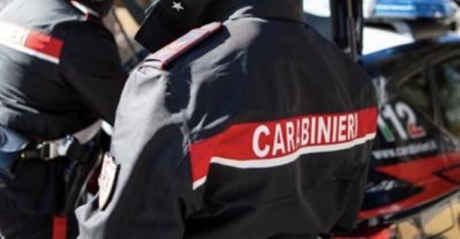 Palermo, carabiniere si toglie la vita in caserma con l’arma di ordinanza