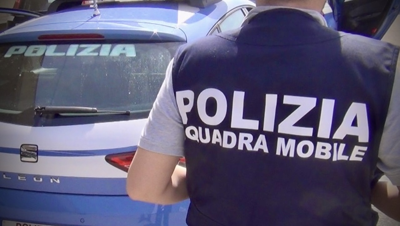 Tentato omicidio a Catania: fermato 19enne dopo accoltellamento in via Gambino