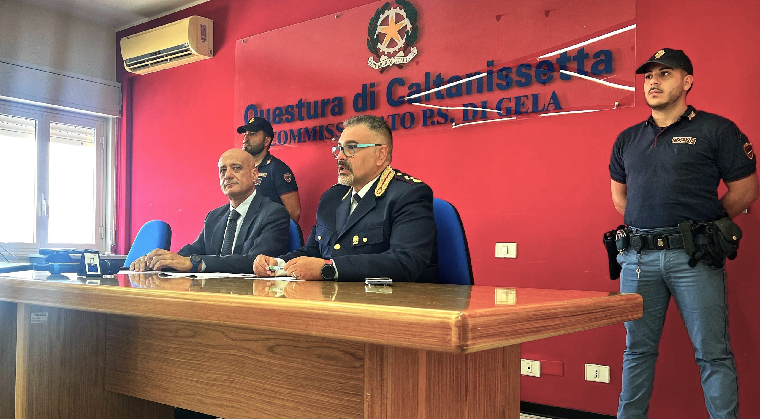 Gela, rapina da 40mila euro in gioielleria: arrestati due minorenni