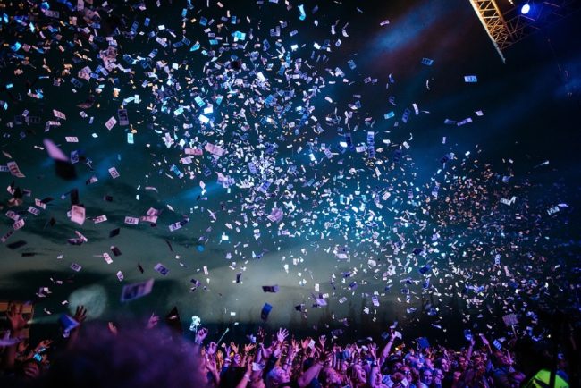 Organizza e sponsorizza un party abusivo a Donnafugata: denunciato