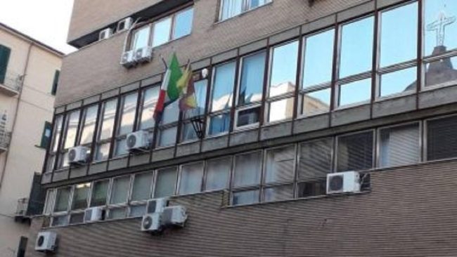 Asp di Palermo, le intercettazioni portano a due arresti per corruzione