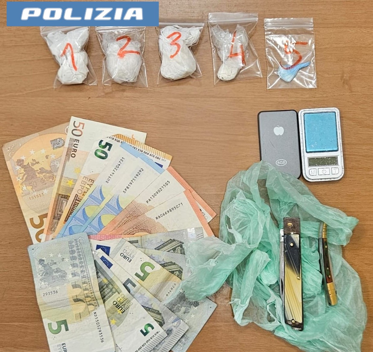 Acireale, arrestato 38enne con droga nascosta in auto