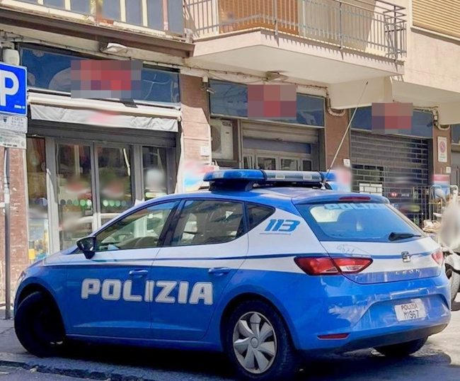 Catania, ruba vino e deodoranti al supermercato: arrestato 55enne dopo aggressione e inseguimento