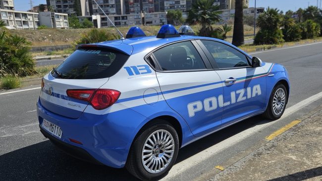 Librino, lite familiare degenera: 21enne arrestata dopo aver aggredito suocera e poliziotti