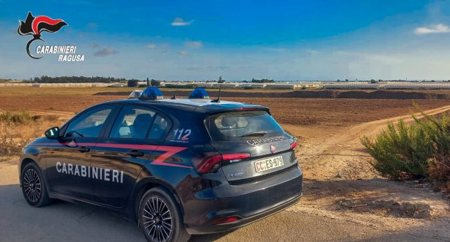 Caporalato, lavoratori sfruttati e sottopagati: arrestato imprenditore agricolo a Vittoria, sequestrata azienda