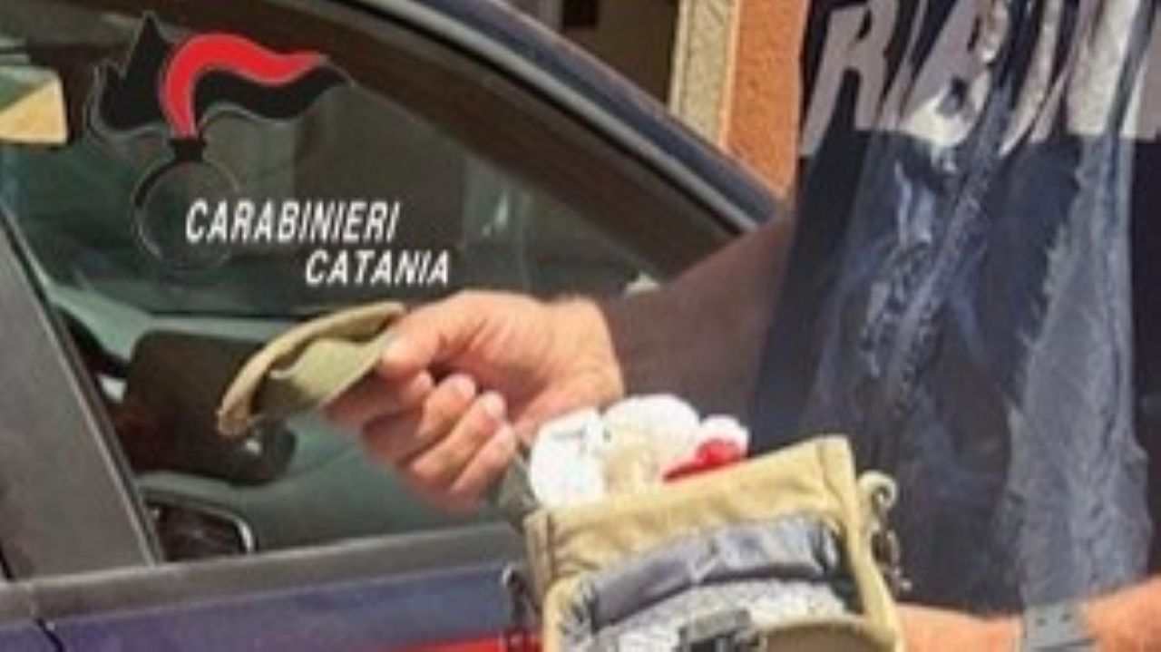Giovane pusher “fa carriera”: una denuncia a Paternò