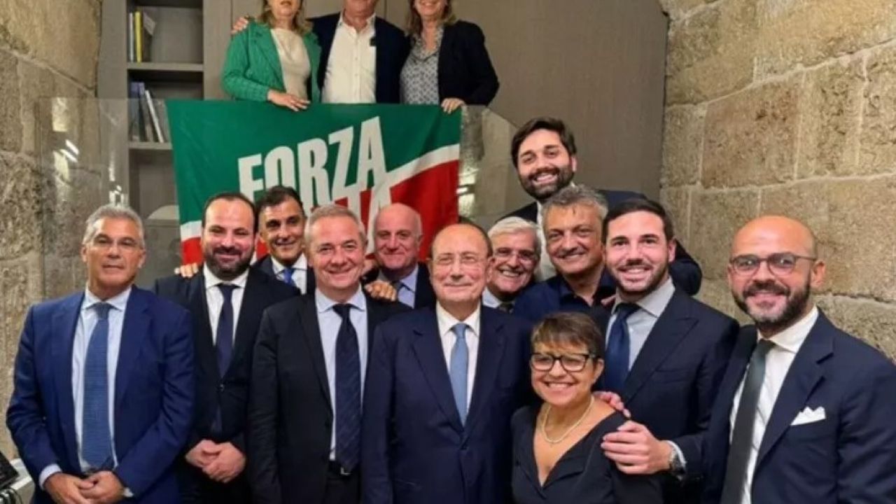 Antonio Tajani ai deputati siciliani di Forza Italia: “Straordinari i risultati ottenuti”