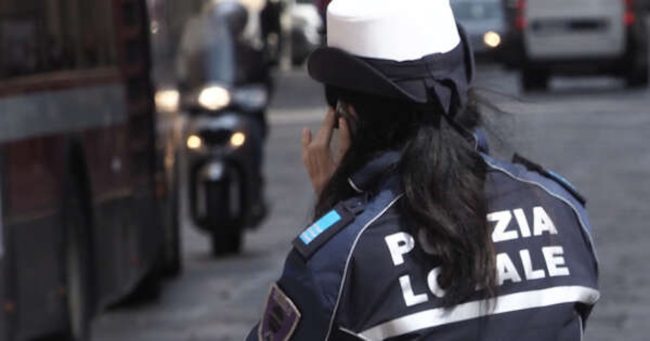 Palermo, vigilessa aggredita negli uffici del Giudice di Pace