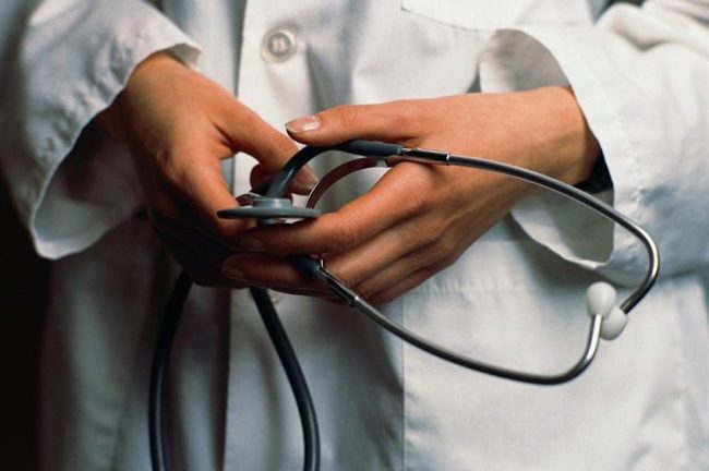 Impiantato pacemaker a un paziente di 101 anni: grande successo a Villa Sofia