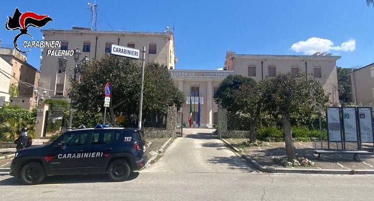 Corleone, imprenditore arrestato per usura: chiedeva interessi fino al 100% sui prestiti