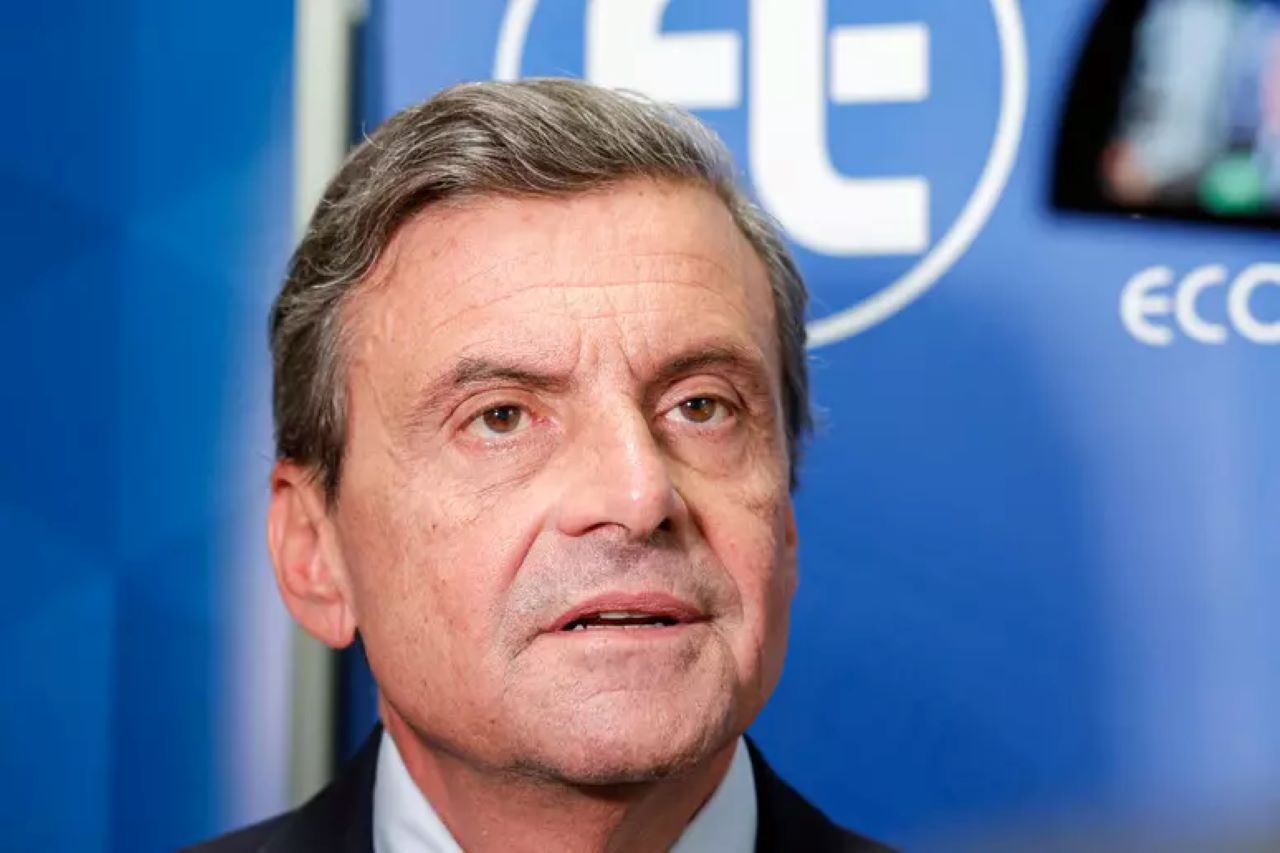Calenda: “Presenteremo una proposta di commissariamento della Regione Sicilia”