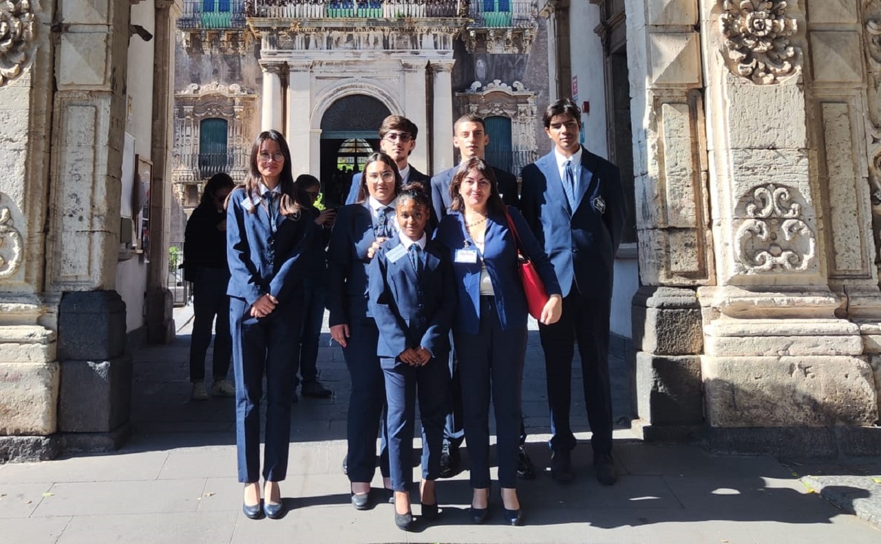 La partecipazione degli studenti del “Fermi-Eredia” di Catania al Festival dell’Educazione Civica per una Cittadinanza Inclusiva La partecipazione degli studenti del “Fermi-Eredia” di Catania al Festival dell’Educazione Civica per una Cittadinanza Inclusiva