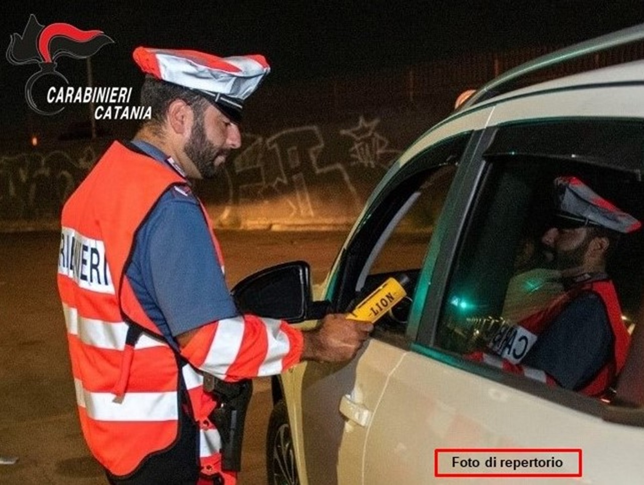 Gravina di Catania, ubriaco al volante: 23enne denunciato e patente ritirata